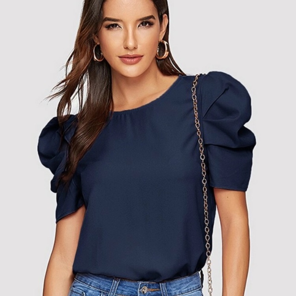 Puff sleeve blouse